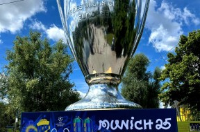 芒果体育平台足总杯冲刺阶段再迎强敌，勒沃库森回应争议，主帅态度——话题不断，阵容厚度经受考验的简单介绍